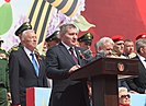 На параде Победы Андрей Бочаров передал волгоградцам поздравление Владимира Путина